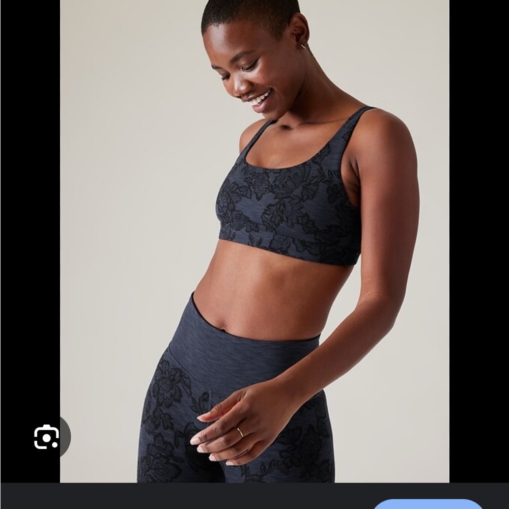 NWOT - Athleta Exhale Bra - Navy Novella Texture